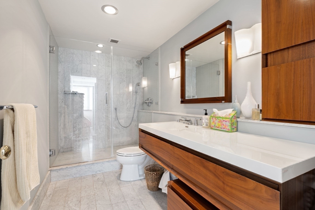 197 8th Street, Unit 807 Boston, MA 02129 - Photo 25 of 42