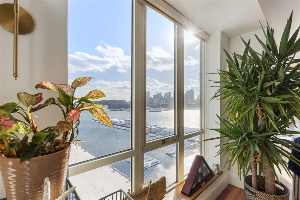 197 8th Street, Unit 807 Boston, MA 02129 - Photo 5 of 42