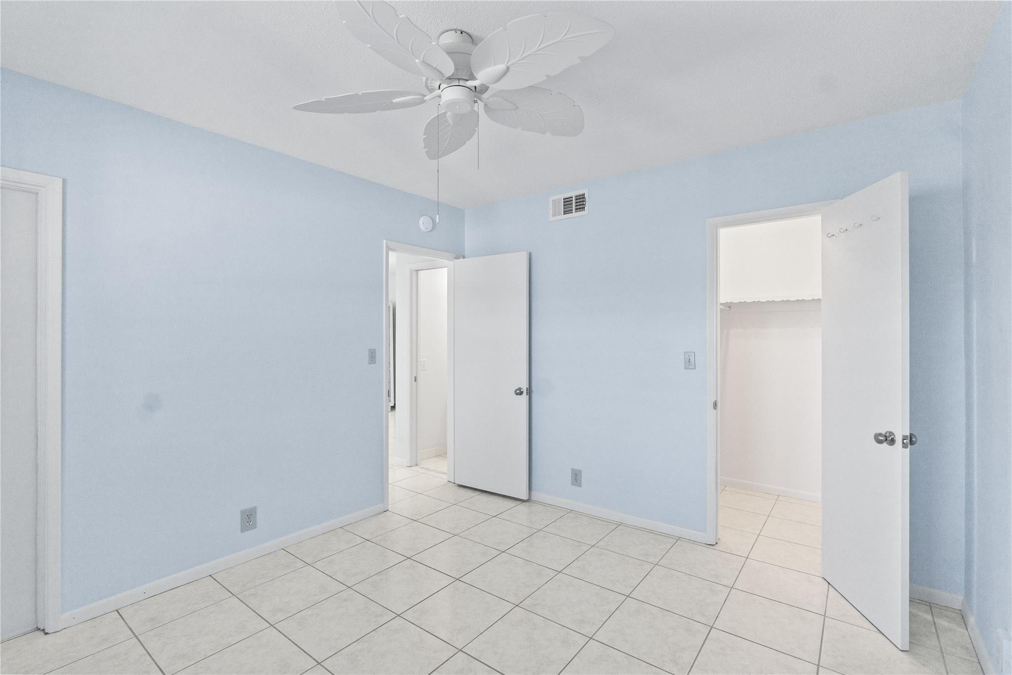 2050 Northeast 39th Street, Unit 302E Lighthouse Point, FL 33064 - Photo 28 of 36 Photo 28