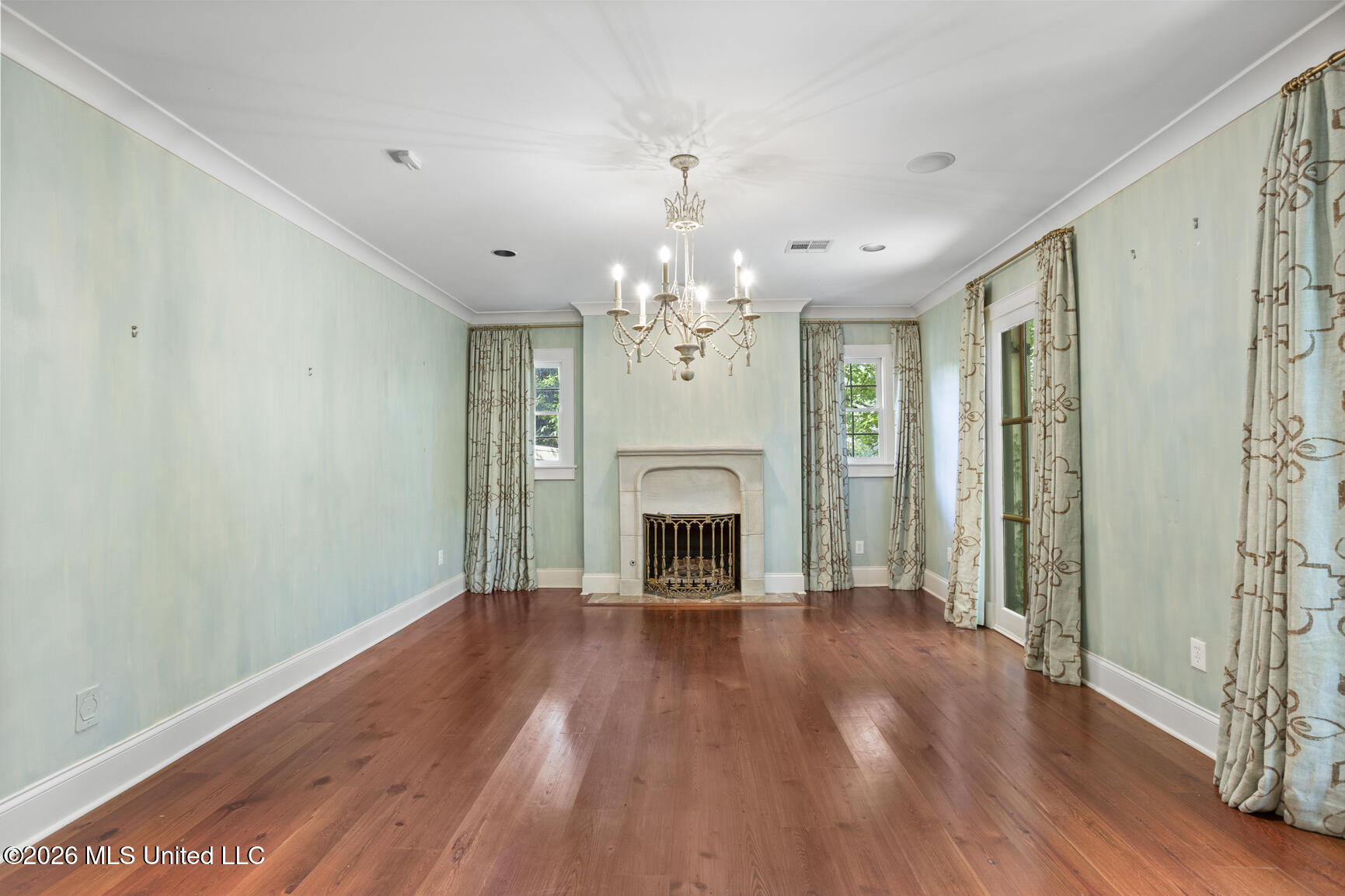 3838 Redbud Road Jackson, MS 39216 - Photo 5 of 32 3838 Redbud_jhookphotos-10