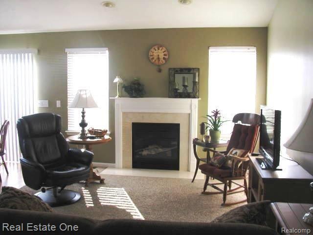 461 Lilly View Court Howell, MI 48843 - Photo 7 of 18 HILL 210.JPG