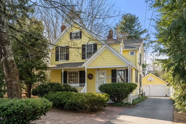 $1,695,000 | 51 Wellesley Street, Weston, MA 02493