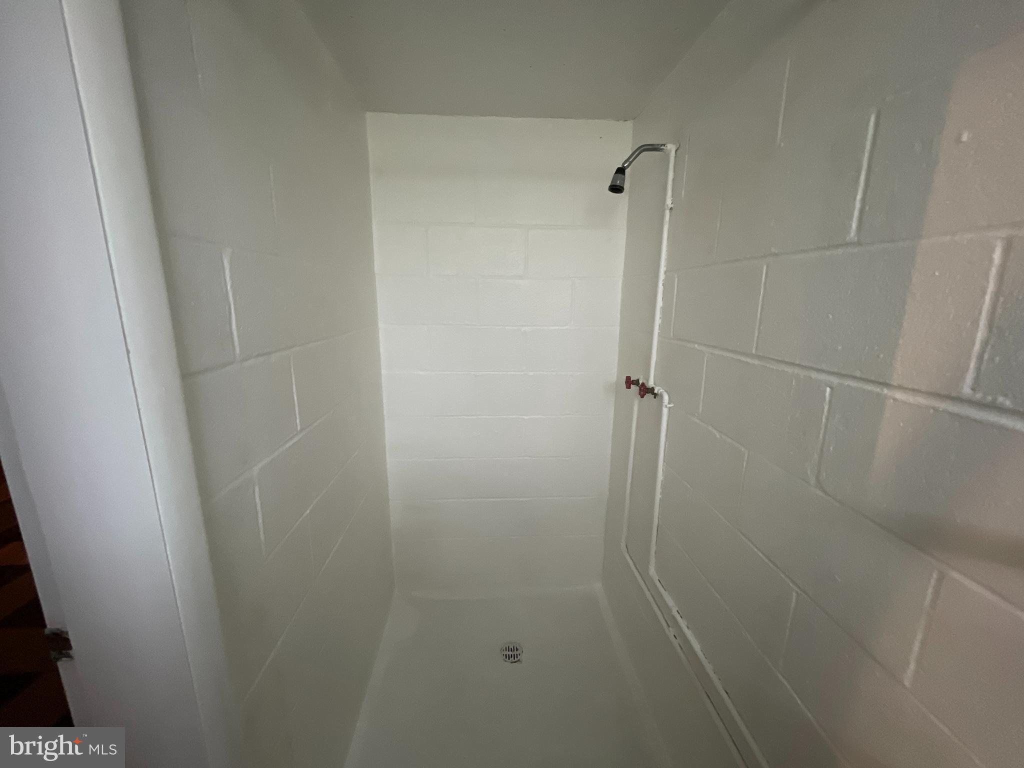 6804 Lenbern Road Baltimore, MD 21207 - Photo 15 of 17