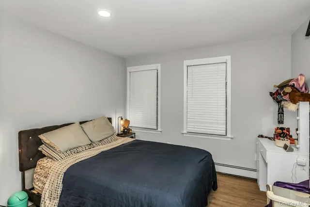 $5,000 | 4 West 11th Street, Huntington Station, NY 11746