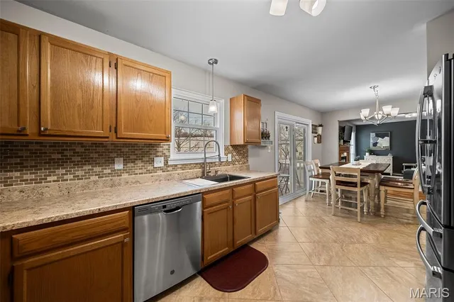 $374,900 | 200 Westwind Estates Court, Valley Park, MO 63088