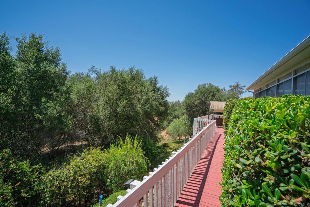 3519 Cherrybrook Court Fallbrook, CA 92028 - Photo 62 of 66 PRIVACY!