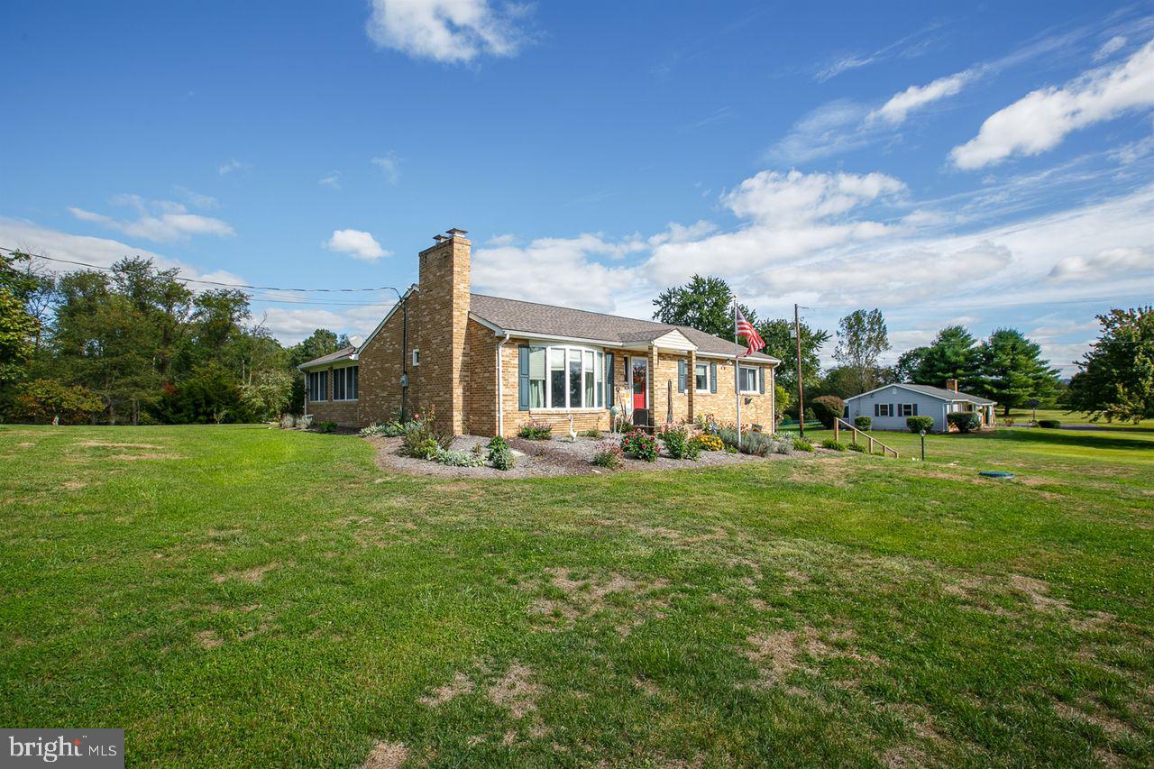 54 Blacksnake Road Duncannon, PA 17020 - Photo 4 of 36 Gallery Image 4
