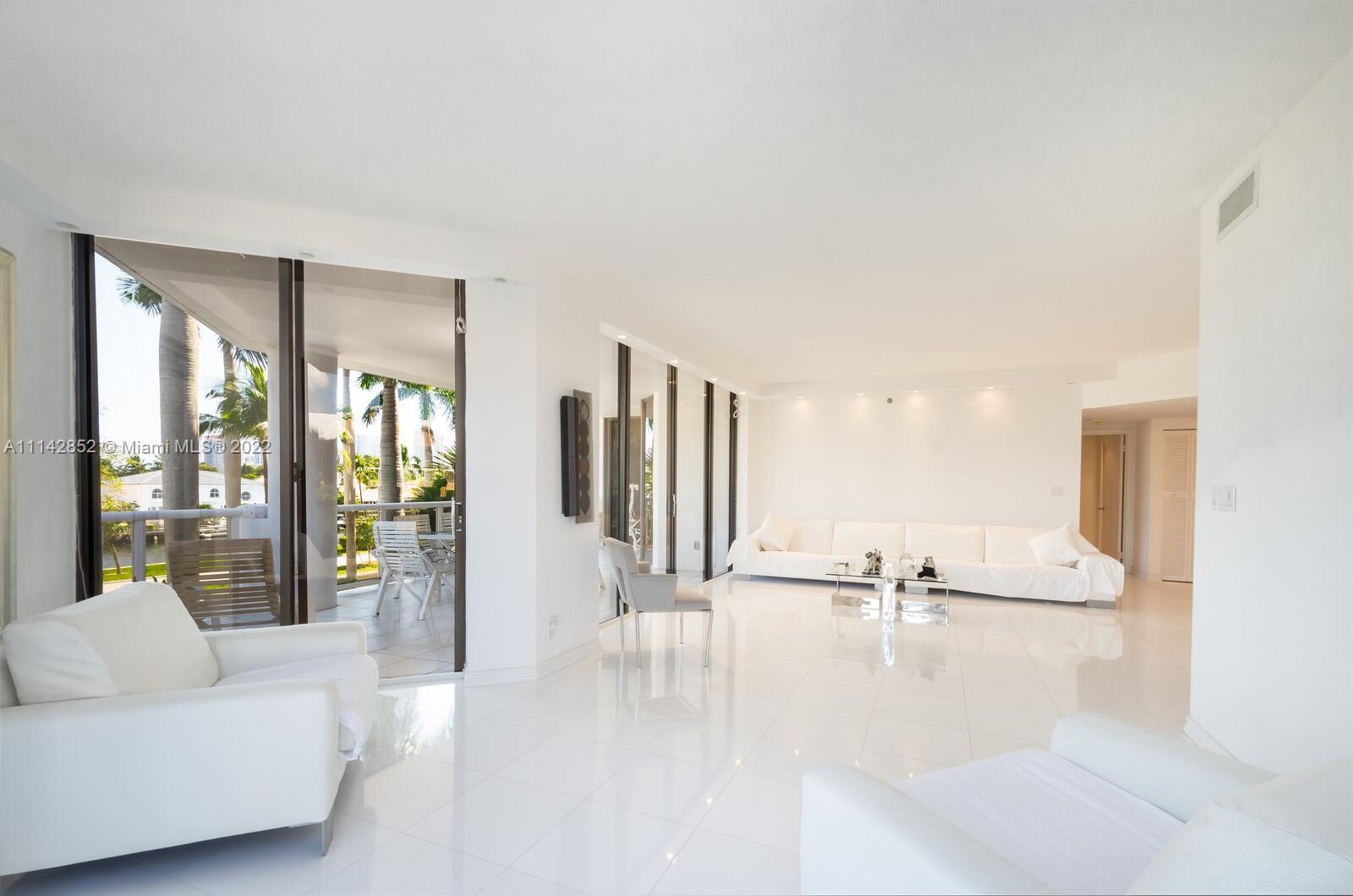 Aventura Aventura, FL 33180 - Photo 20 of 29 a view of livingroom with furniture and floor to ceiling window