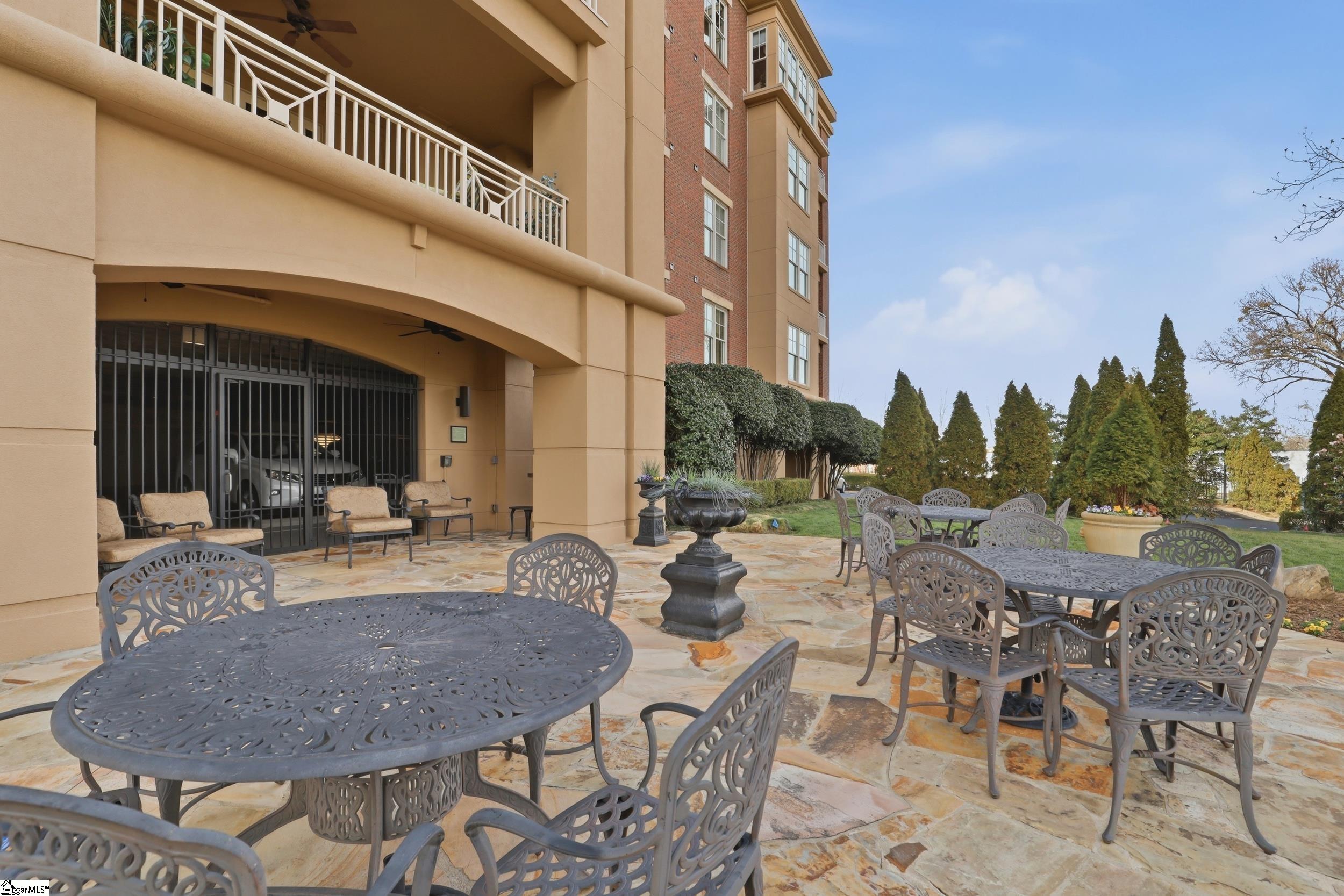 400 North Main Street, Unit 301 Greenville, SC 29601 - Photo 27 of 29