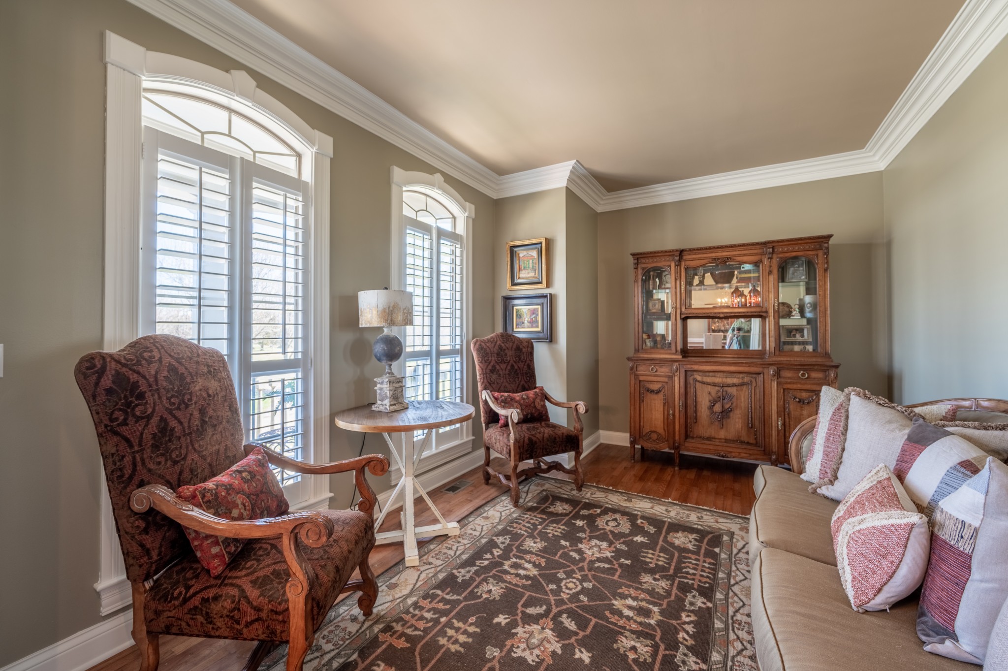 4335 North Chapel Road Franklin, TN 37067 - Photo 13 of 55 a living room with furniture and a window