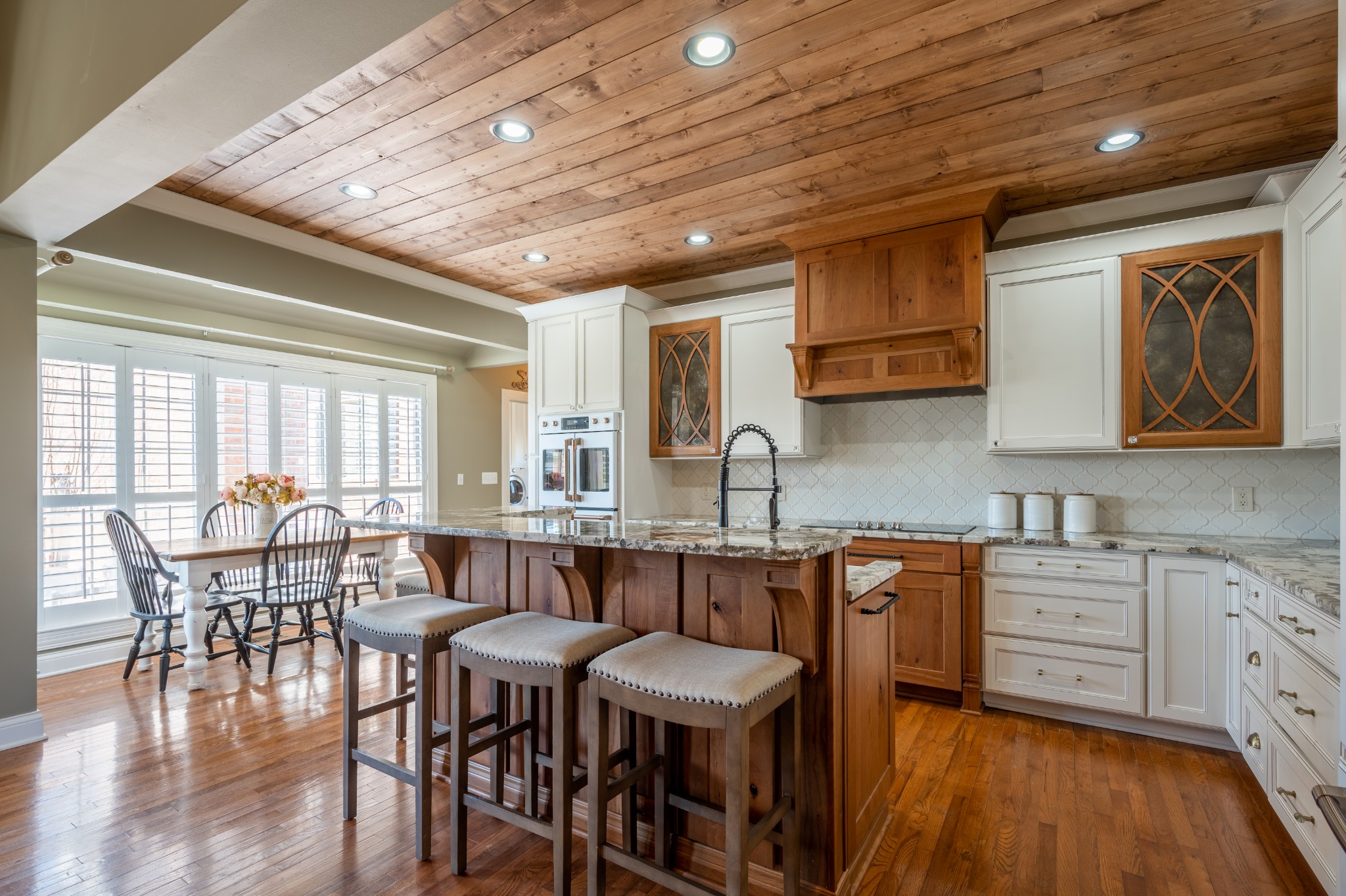 4335 North Chapel Road Franklin, TN 37067 - Photo 17 of 55 a kitchen with lots of counter top space and dining table