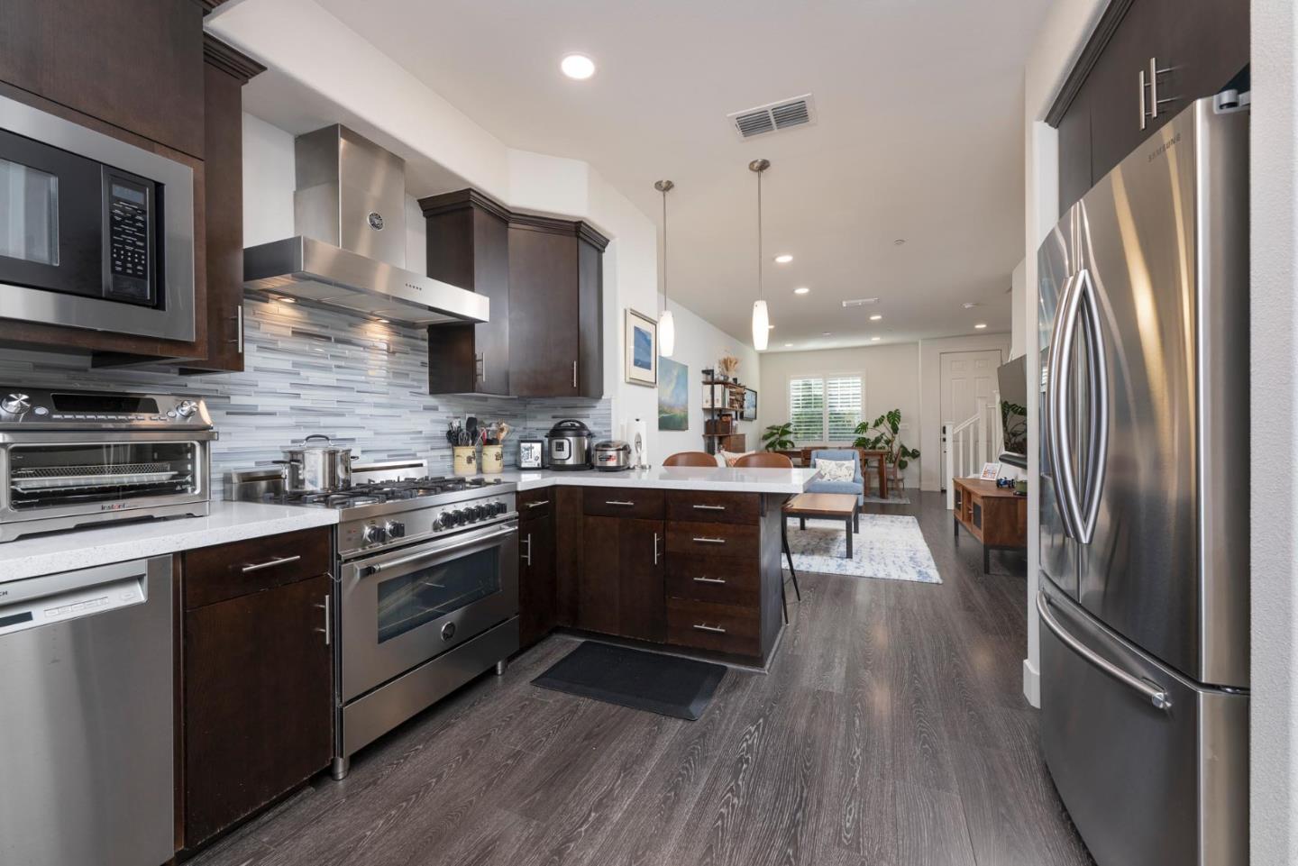 2933 Baze Road San Mateo, CA 94403 - Photo 12 of 26 Gallery Image 12