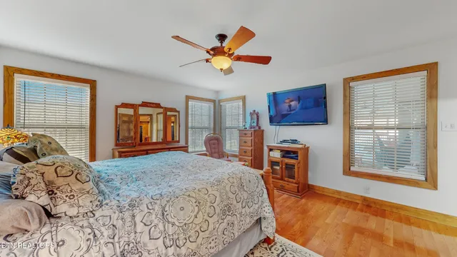 $730,000 | 8115 Bell Campground Road, Powell, TN 37849