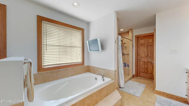 $730,000 | 8115 Bell Campground Road, Powell, TN 37849