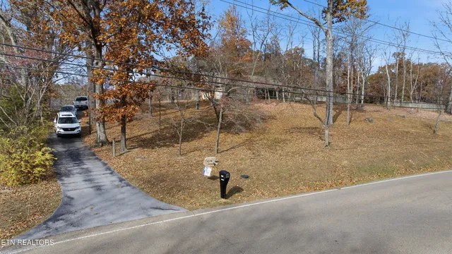 $730,000 | 8115 Bell Campground Road, Powell, TN 37849