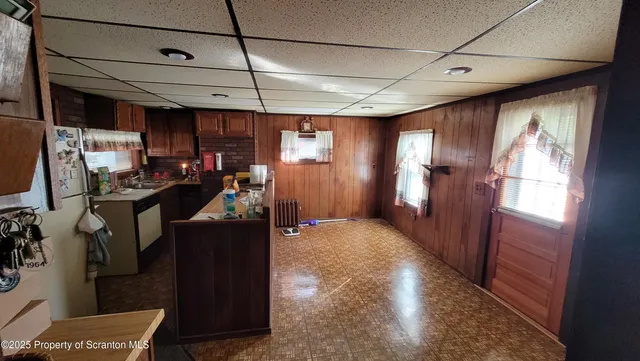 a view of a storage & utility room