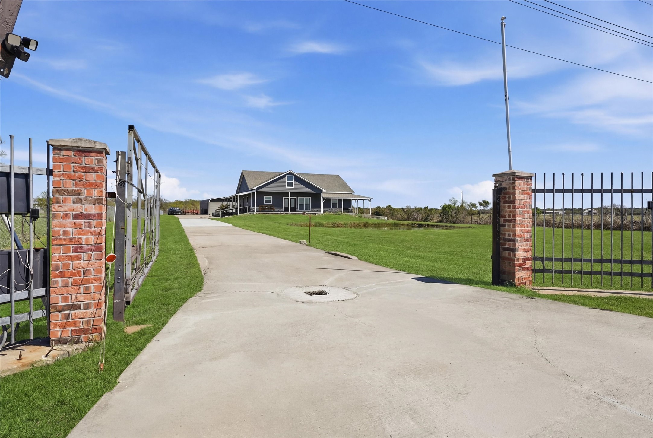 21902 Ramsey Road Crosby, TX 77532 - Photo 3 of 30 Electric Gate