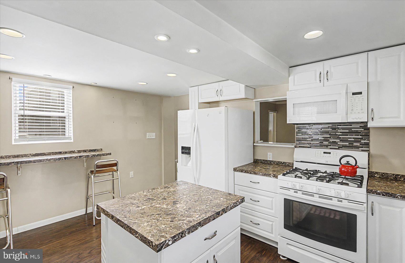 2707 Sparrows Point Road Baltimore, MD 21219 - Photo 11 of 34 Kitchen