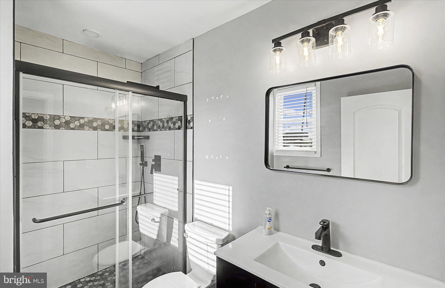 2707 Sparrows Point Road Baltimore, MD 21219 - Photo 17 of 34 Bathroom