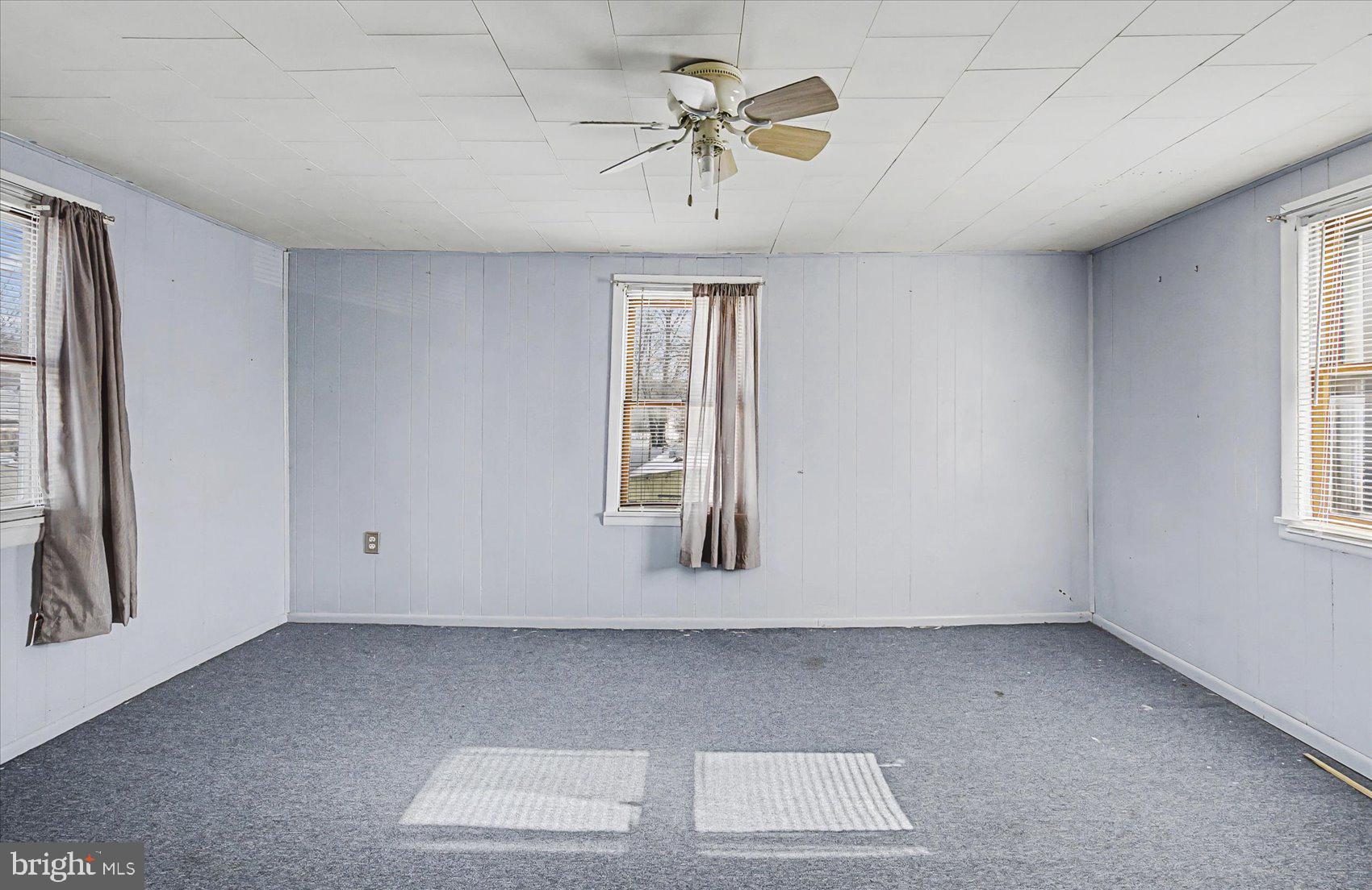 2707 Sparrows Point Road Baltimore, MD 21219 - Photo 27 of 34 Pass through bedroom 3