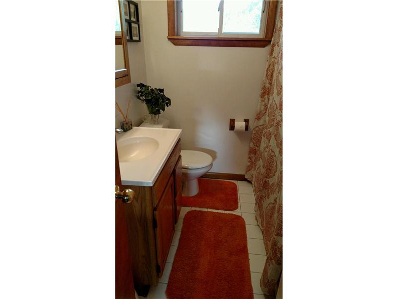 320 Limerick Road Wexford, PA 15090 - Photo 10 of 19 Full Bath. Full bath with tub and shower