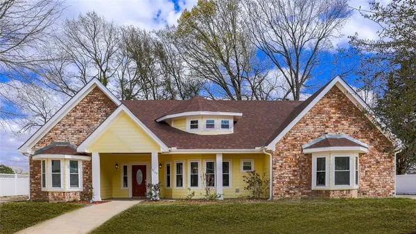 $359,900 | 2109 Micah Drive, Mount Pleasant, TX 75455