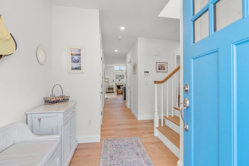 77 Cobblestone Circle Mashpee, MA 02649 - Photo 4 of 36