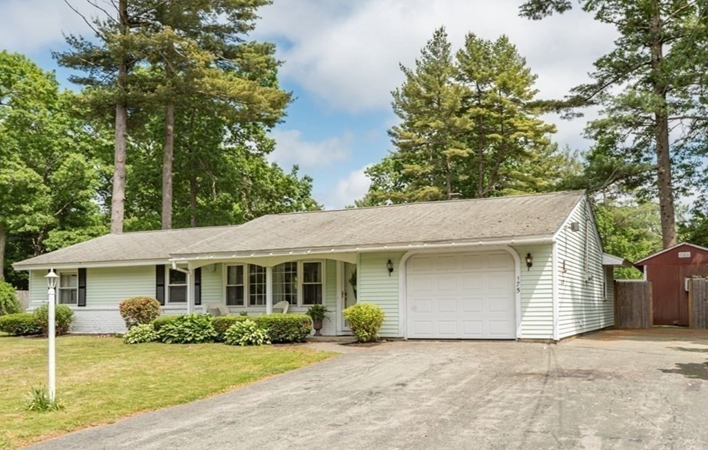 175 Nicholas Road Raynham, MA 02767 - Photo 3 of 24 Gallery Image 3