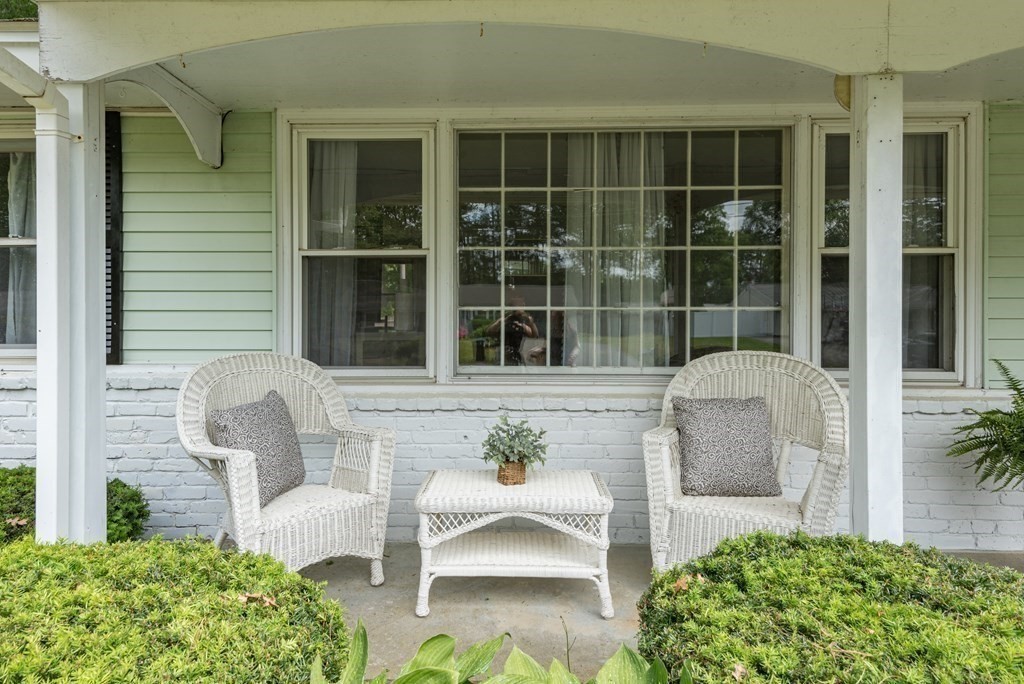 175 Nicholas Road Raynham, MA 02767 - Photo 4 of 24 Gallery Image 4
