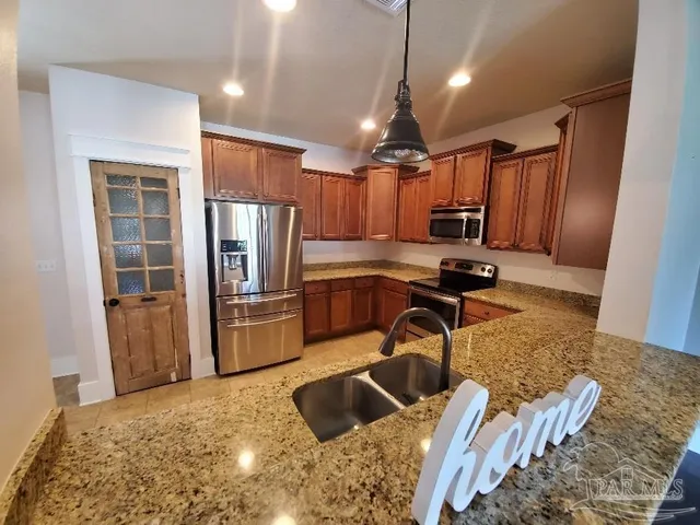 $2,400 | 2549 Redford Drive, Cantonment, FL 32533