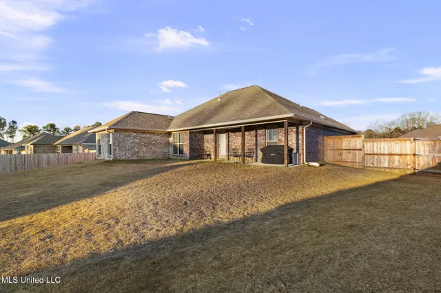 $299,999 | 117 Bailey Cove, Canton, MS 39046