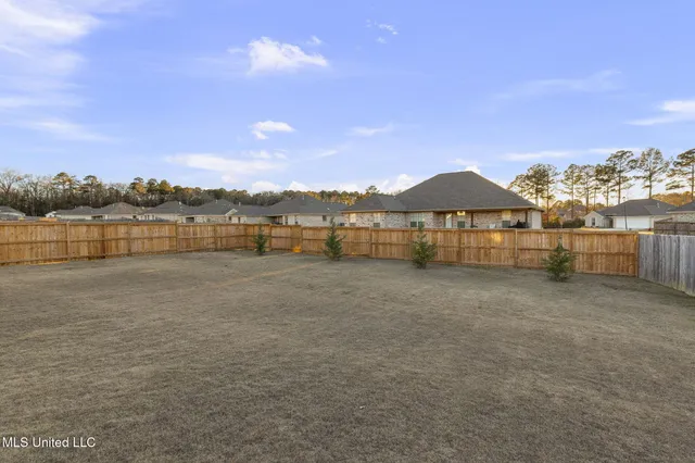 $299,999 | 117 Bailey Cove, Canton, MS 39046