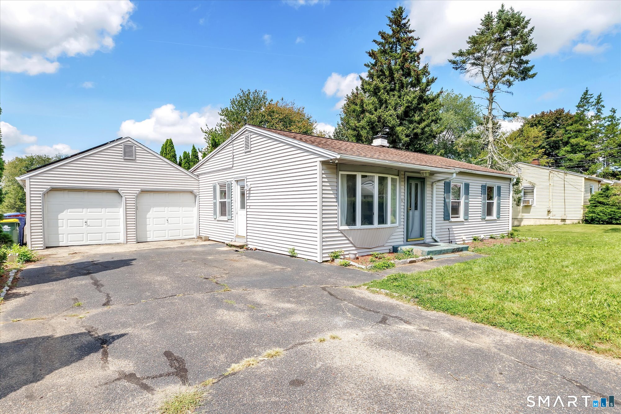 12 Crestwood Road Ansonia, CT 06401 - Photo 1 of 39 Gallery Image 1