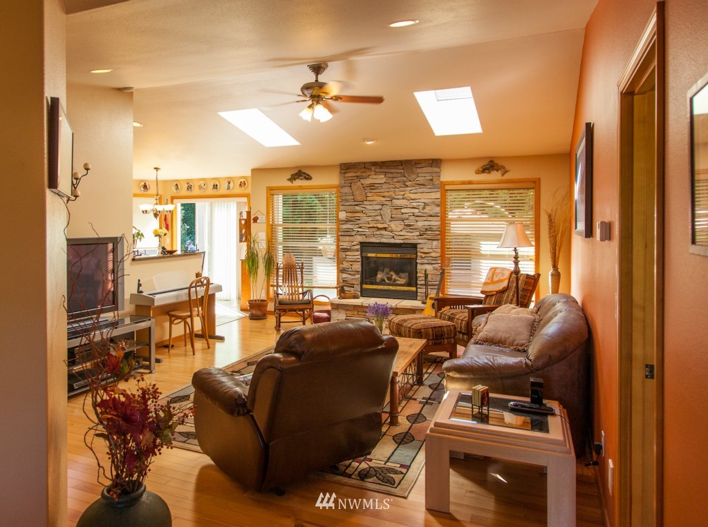8204 Quinault Road Blaine, WA 98230 - Photo 7 of 25 Gallery Image 7