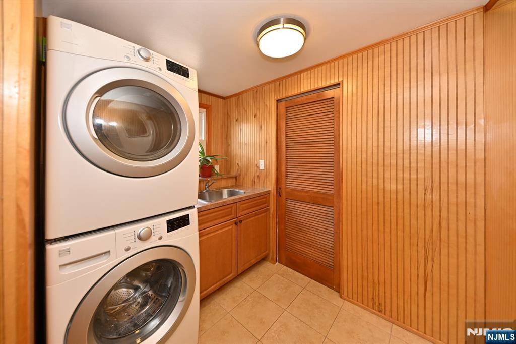 216 Mehrhof Road Little Ferry, NJ 07643 - Photo 16 of 22