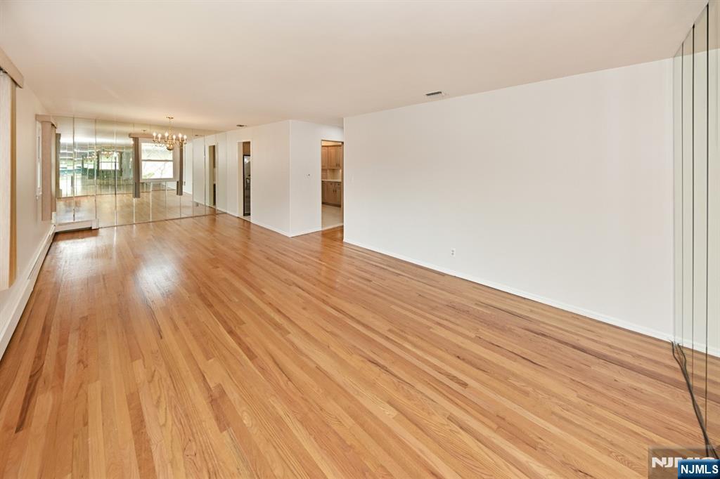 216 Mehrhof Road Little Ferry, NJ 07643 - Photo 5 of 22