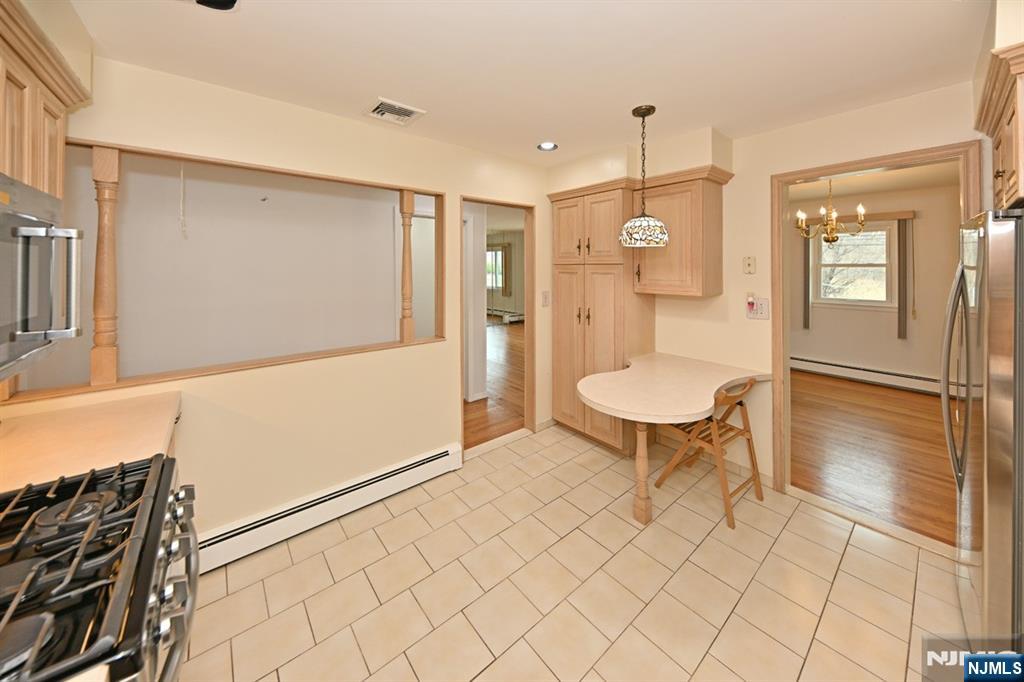 216 Mehrhof Road Little Ferry, NJ 07643 - Photo 8 of 22