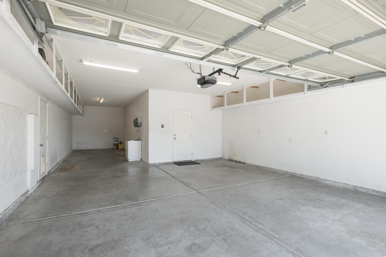 1182 Carson Avenue Clovis, CA 93611 - Photo 37 of 38 a view of a partially built entryway