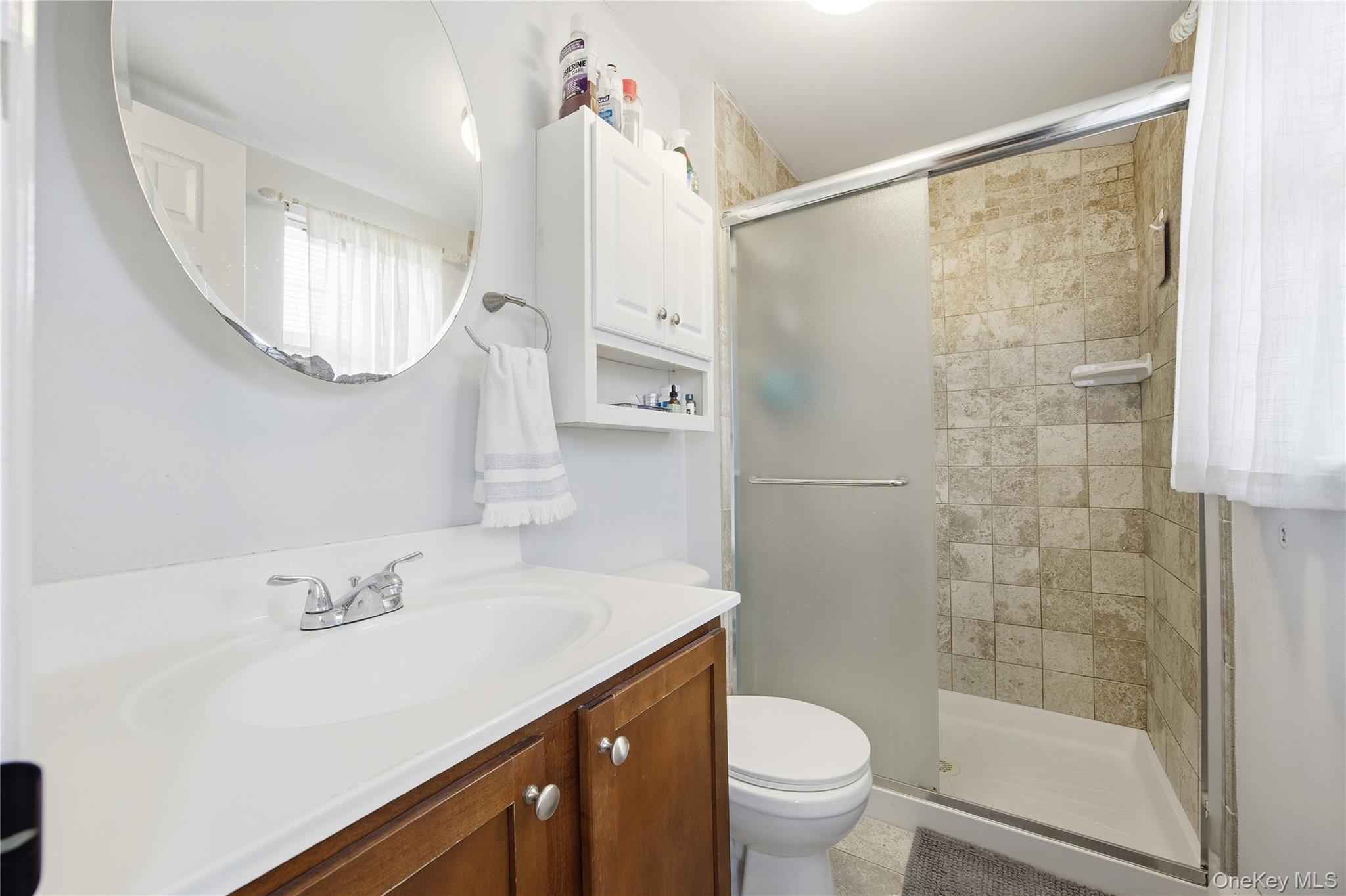 147 Ruth Street West Islip, NY 11795 - Photo 19 of 27