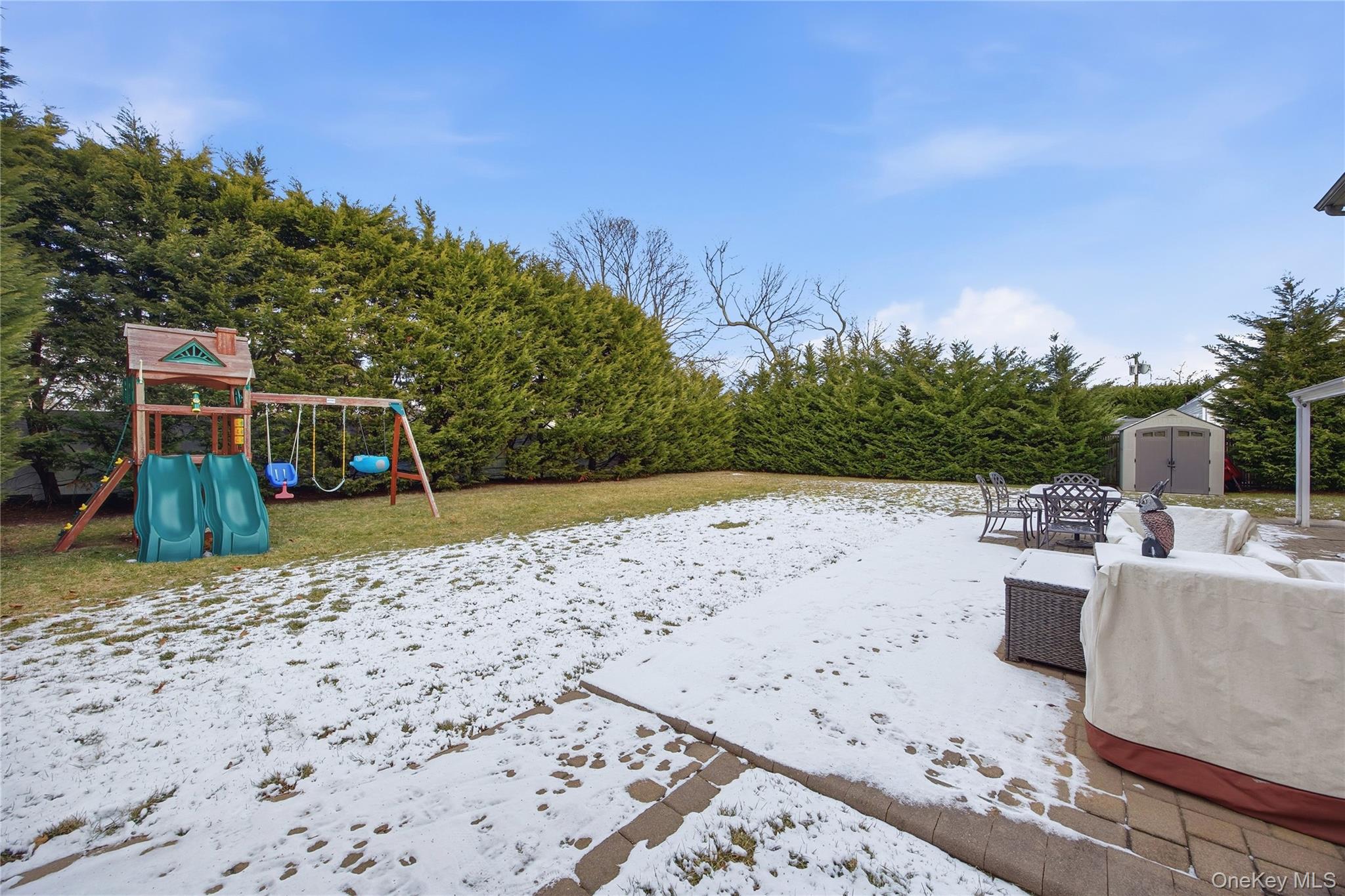 147 Ruth Street West Islip, NY 11795 - Photo 26 of 27