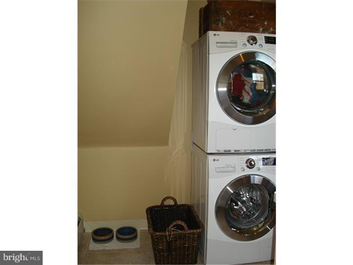 329 Horsham Road Hatboro, PA 19040 - Photo 9 of 25 Laundry Room