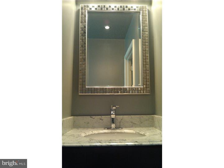 329 Horsham Road Hatboro, PA 19040 - Photo 10 of 25 Bathroom