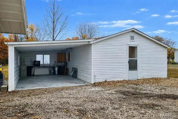 $110,000 | 1106 Harrison Avenue, Sandoval, IL 62882