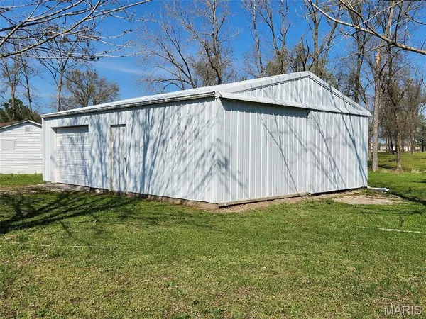 $110,000 | 1106 Harrison Avenue, Sandoval, IL 62882