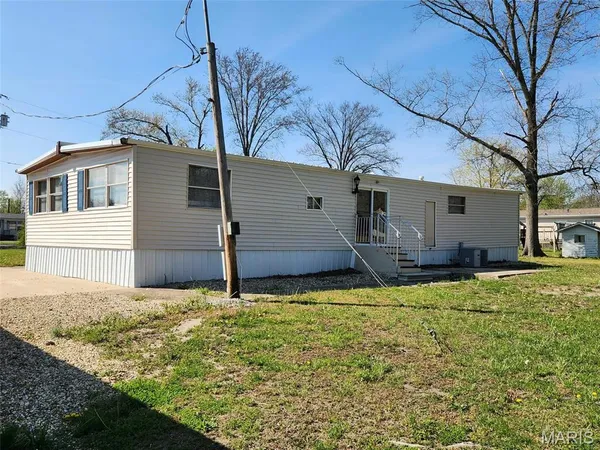 $110,000 | 1106 Harrison Avenue, Sandoval, IL 62882