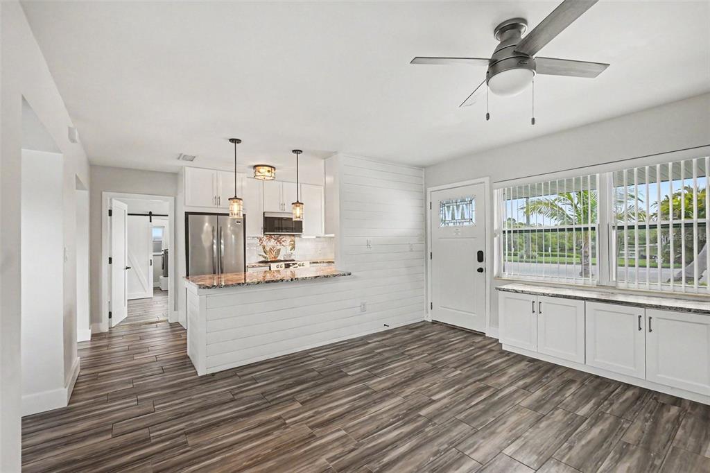 2009 Tarpon Road Palmetto, FL 34221 - Photo 4 of 25