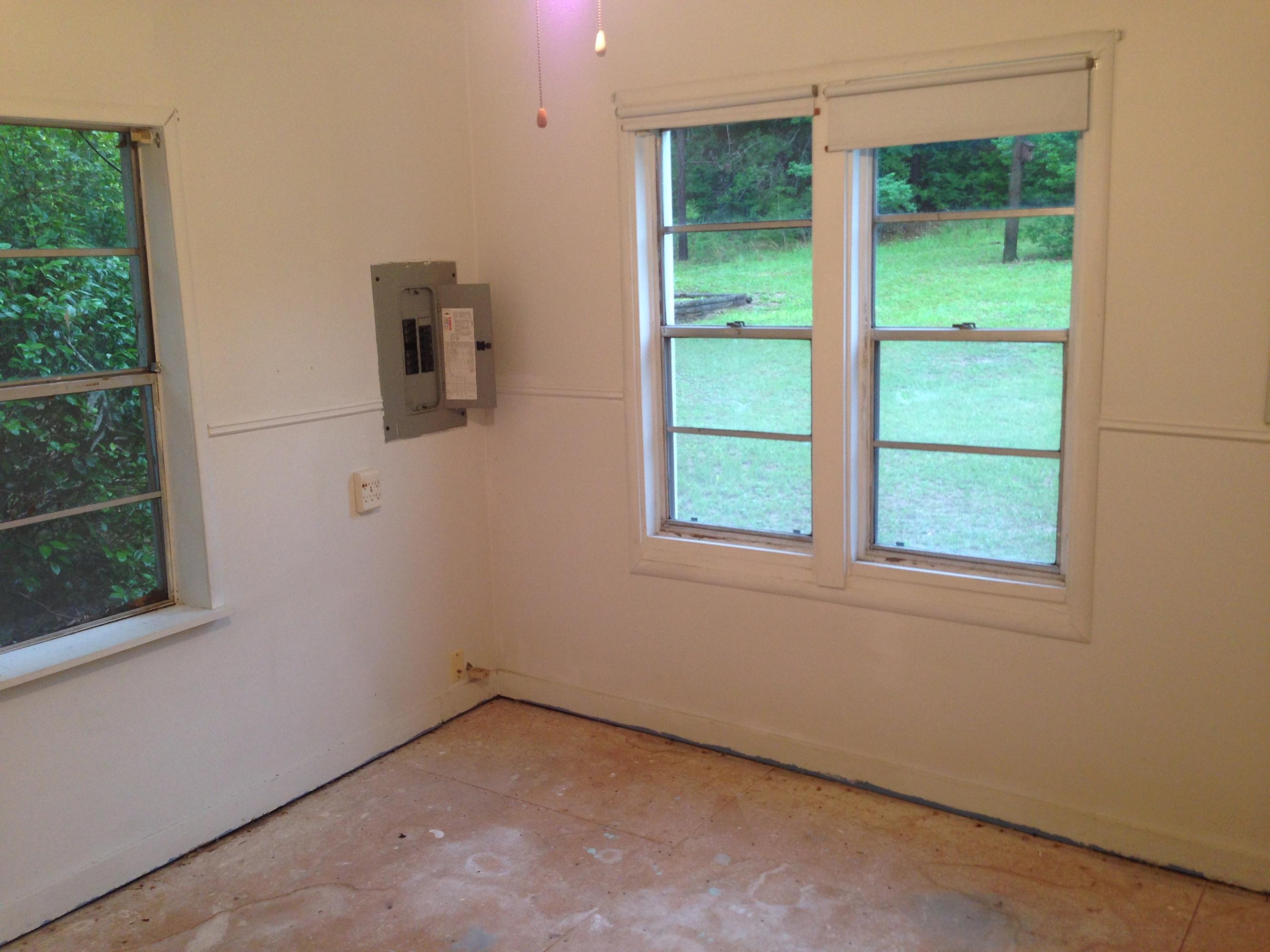 1201 Tallokas Road Crestview, FL 32536 - Photo 10 of 34 an empty room with a window