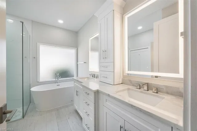 $999,000 | 8828 Ventura Way, Naples, FL 34109