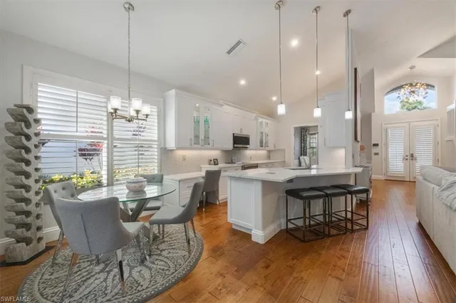 $999,000 | 8828 Ventura Way, Naples, FL 34109