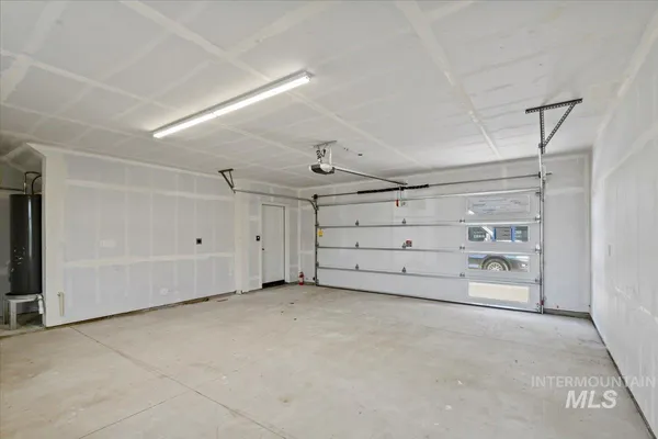 $323,000 | 521 North Lucy Lane, Nampa, ID 83687